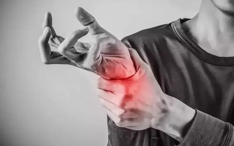 wrist pain