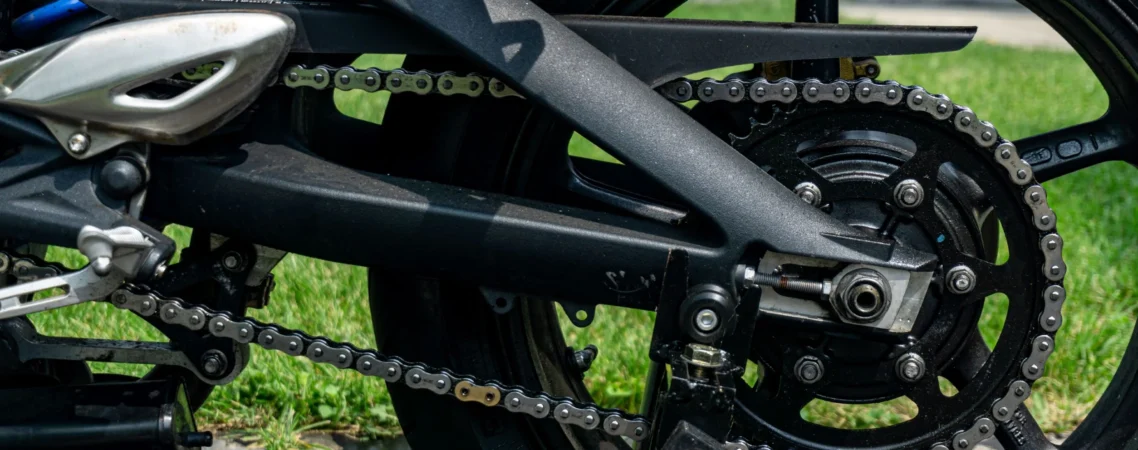 Motorcycle Chain Stretch vs Sprocket Wear: What Riders Get Wrong