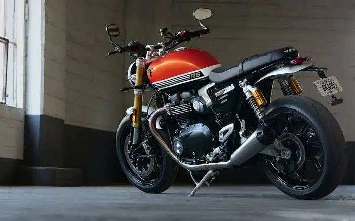 Triumph Speed Twin 1200