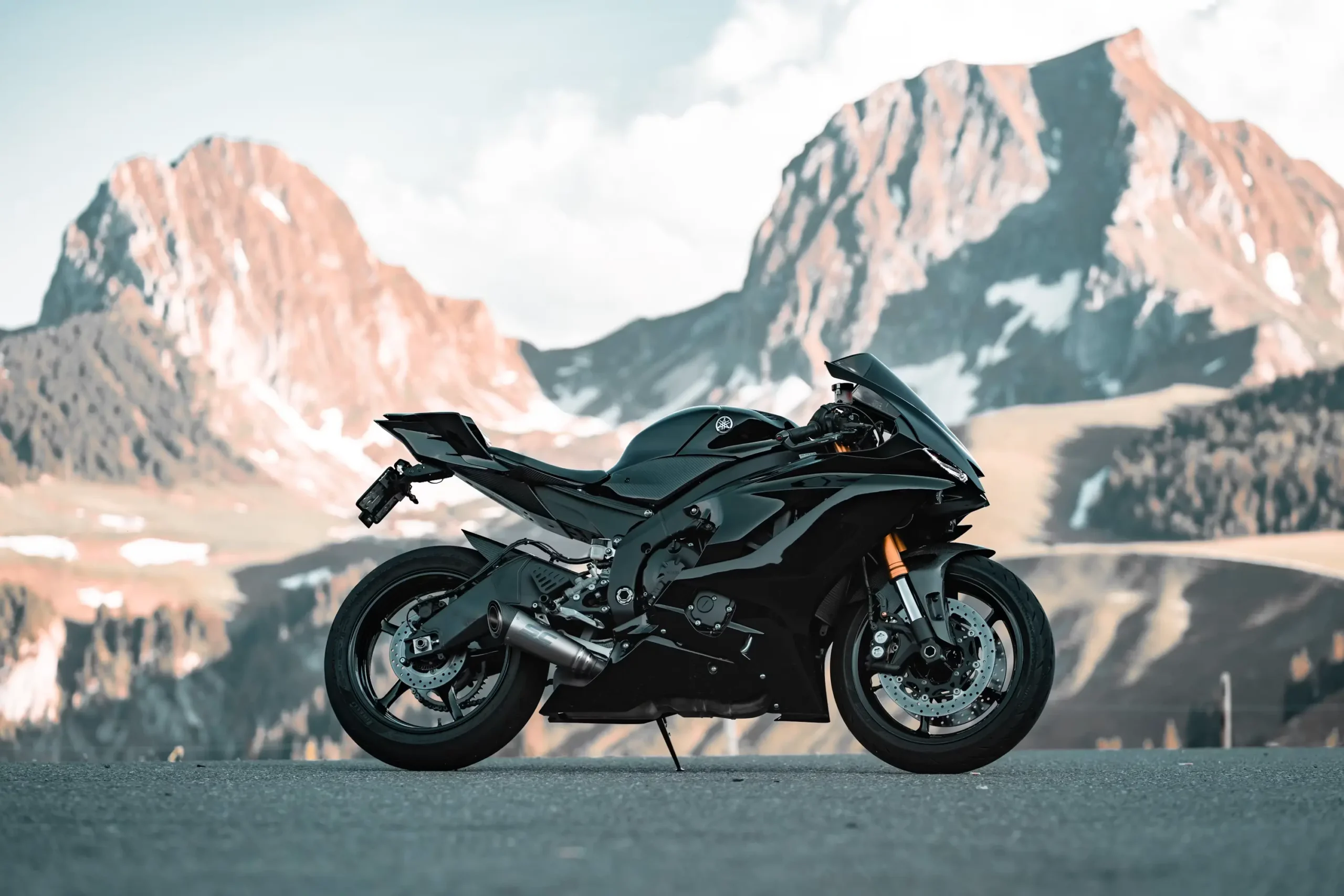 Yamaha R6