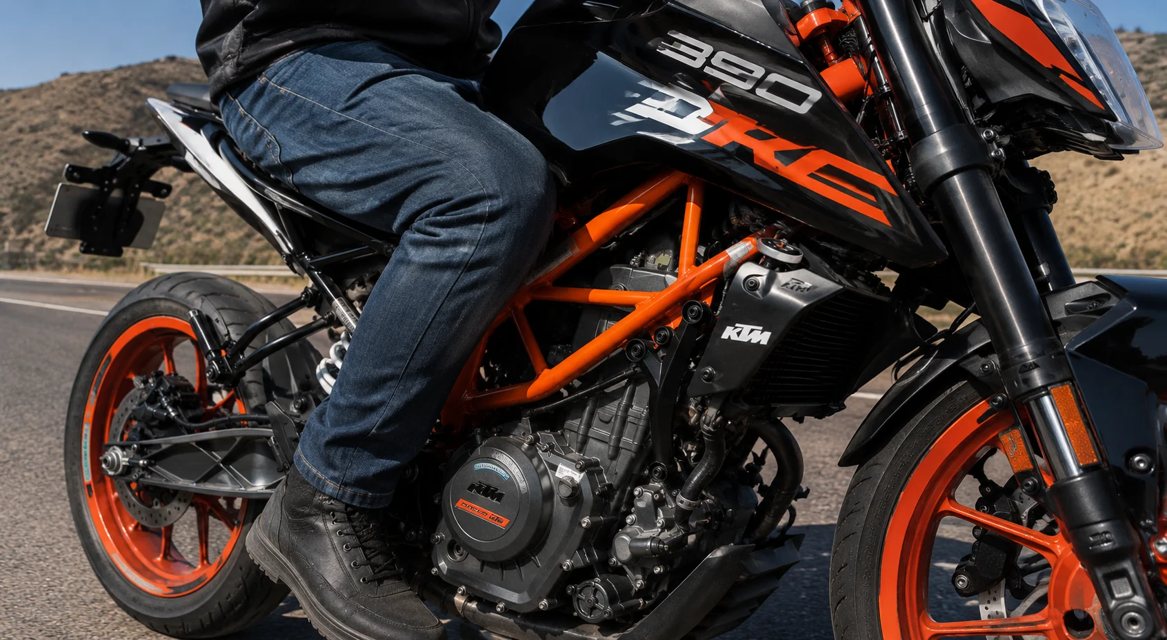 KTM 390 engine heat