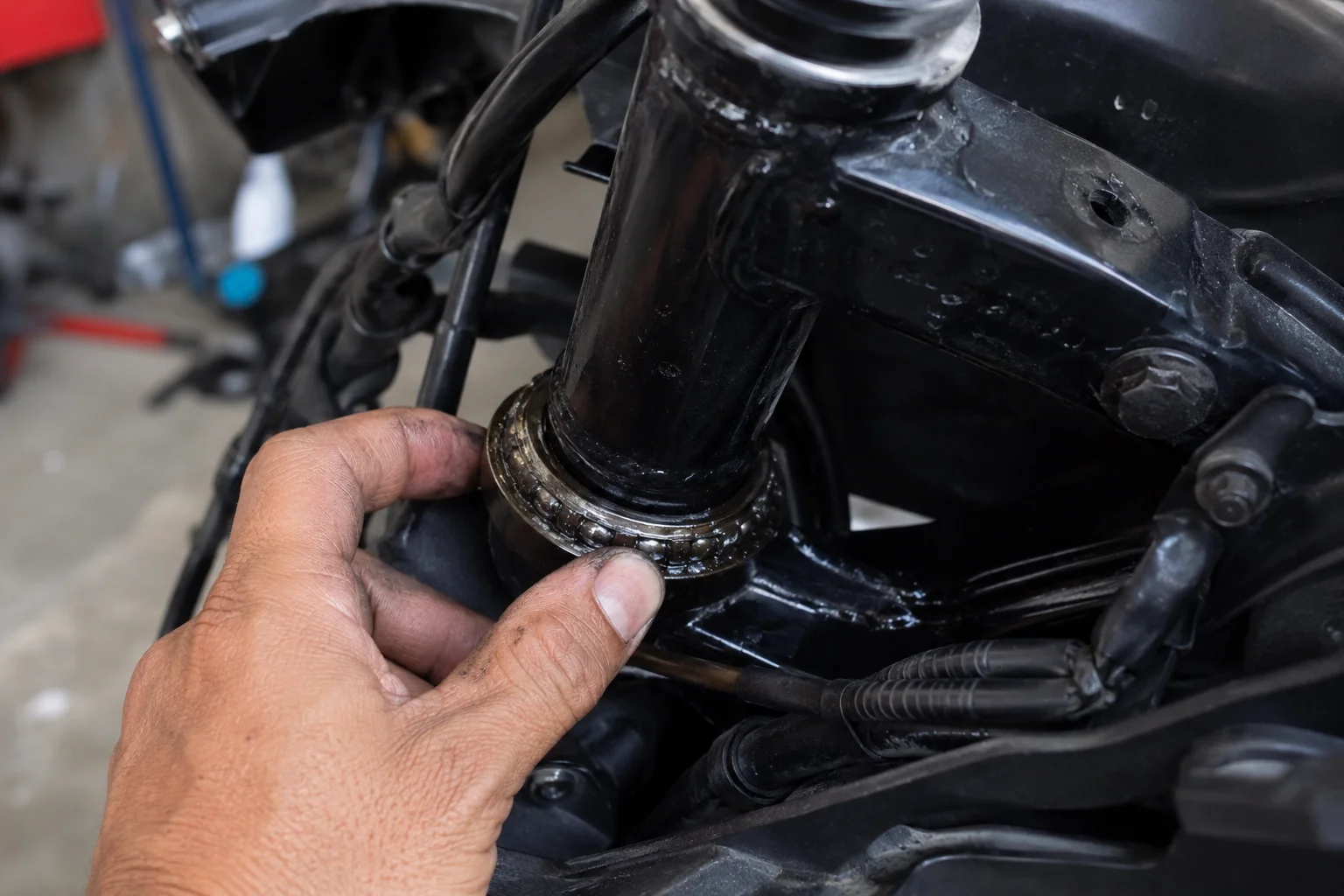 Motorcycle steering bearing